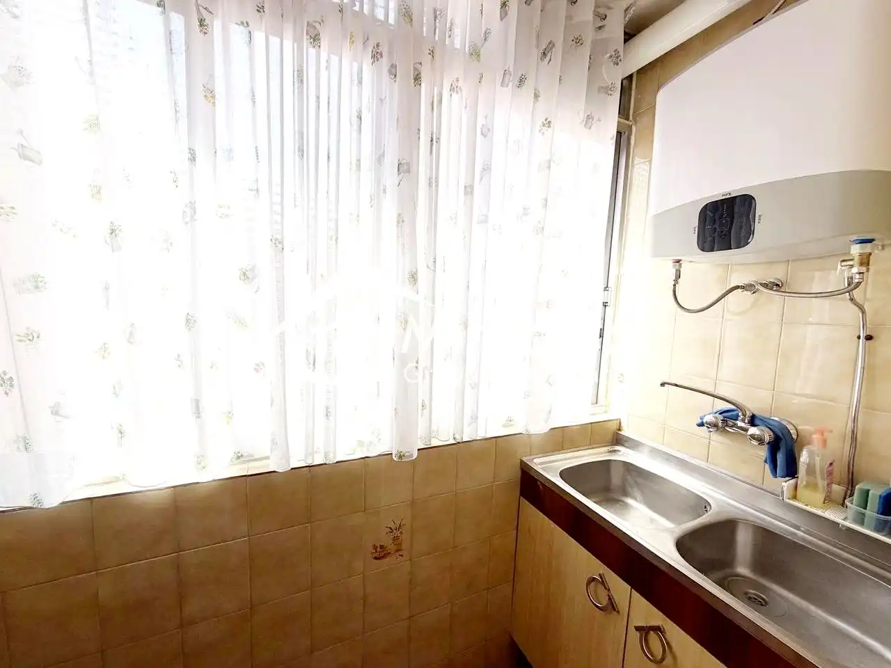 Cocina de Piso en venta en Madrid con Terraza y Trastero