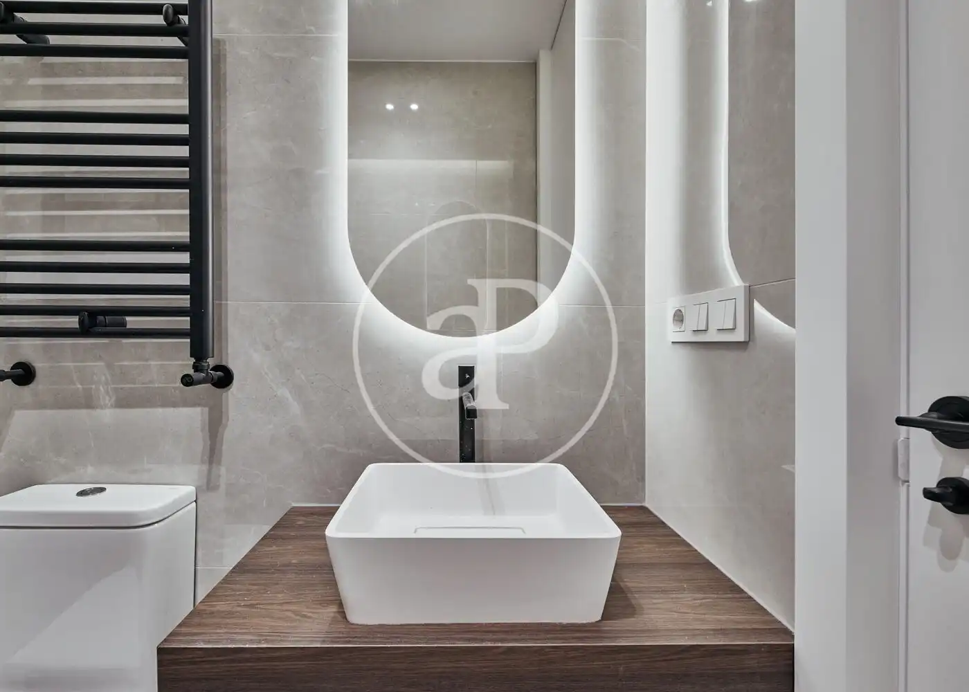 Baño de Piso en venta en Madrid con Aire acondicionado, Calefacción y Amueblado