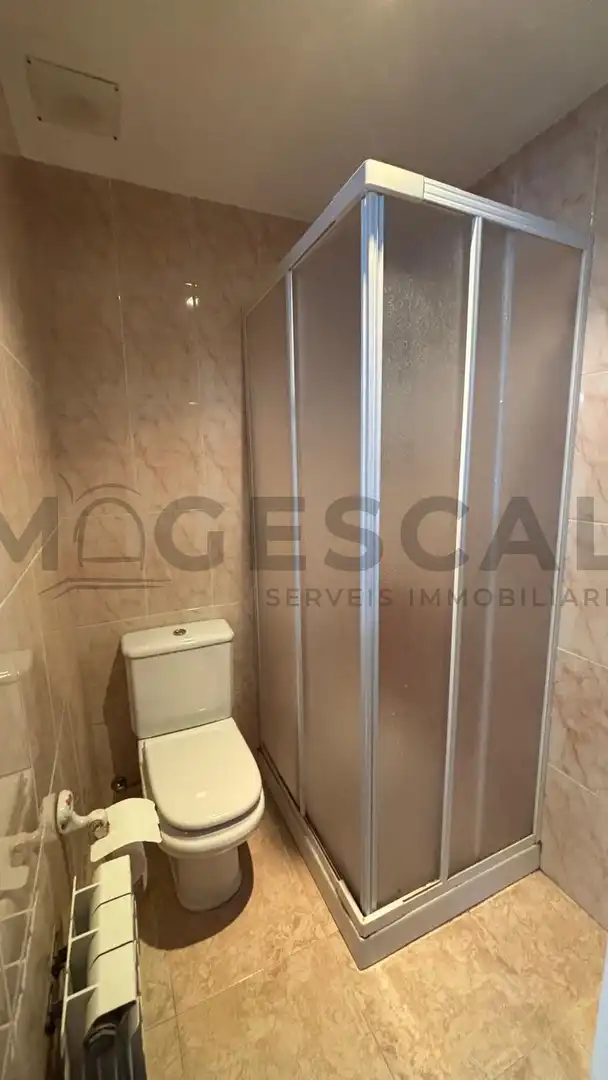 Baño de Piso en venta en Caldes de Montbui con Aire acondicionado, Calefacción y Trastero