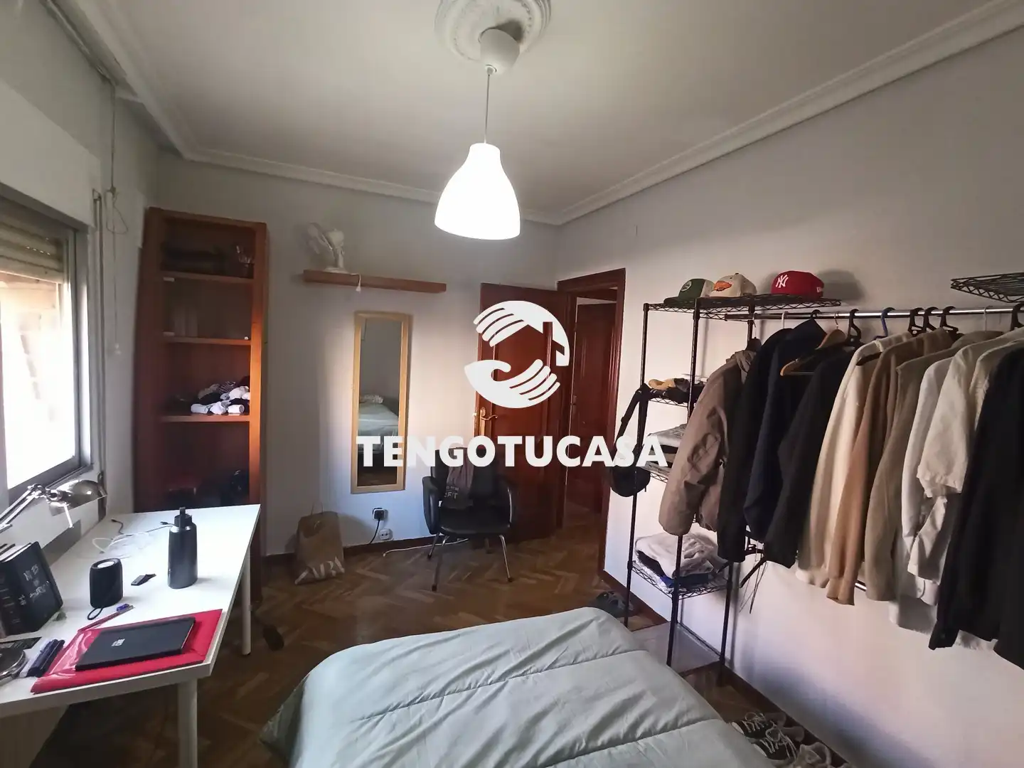 Habitación de Piso de alquiler en Madrid con Aire acondicionado, Calefacción y Amueblado