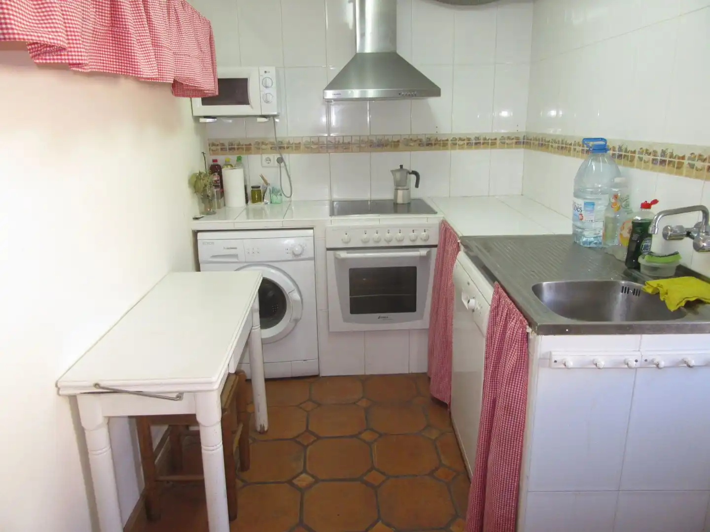 Cuina de Casa o xalet en venda en Canal de Berdún amb Jardí privat i Traster