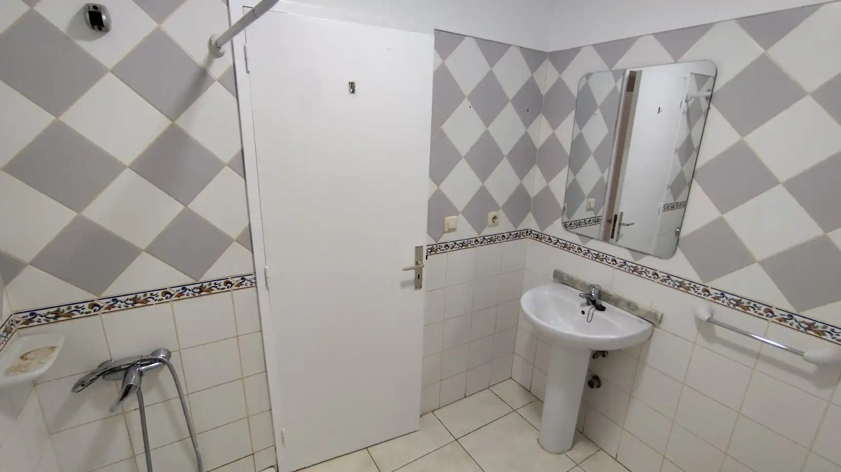 Bathroom of Flat for rent in Santa Cruz de Tenerife  with Private garden, Storage room and Balcony
