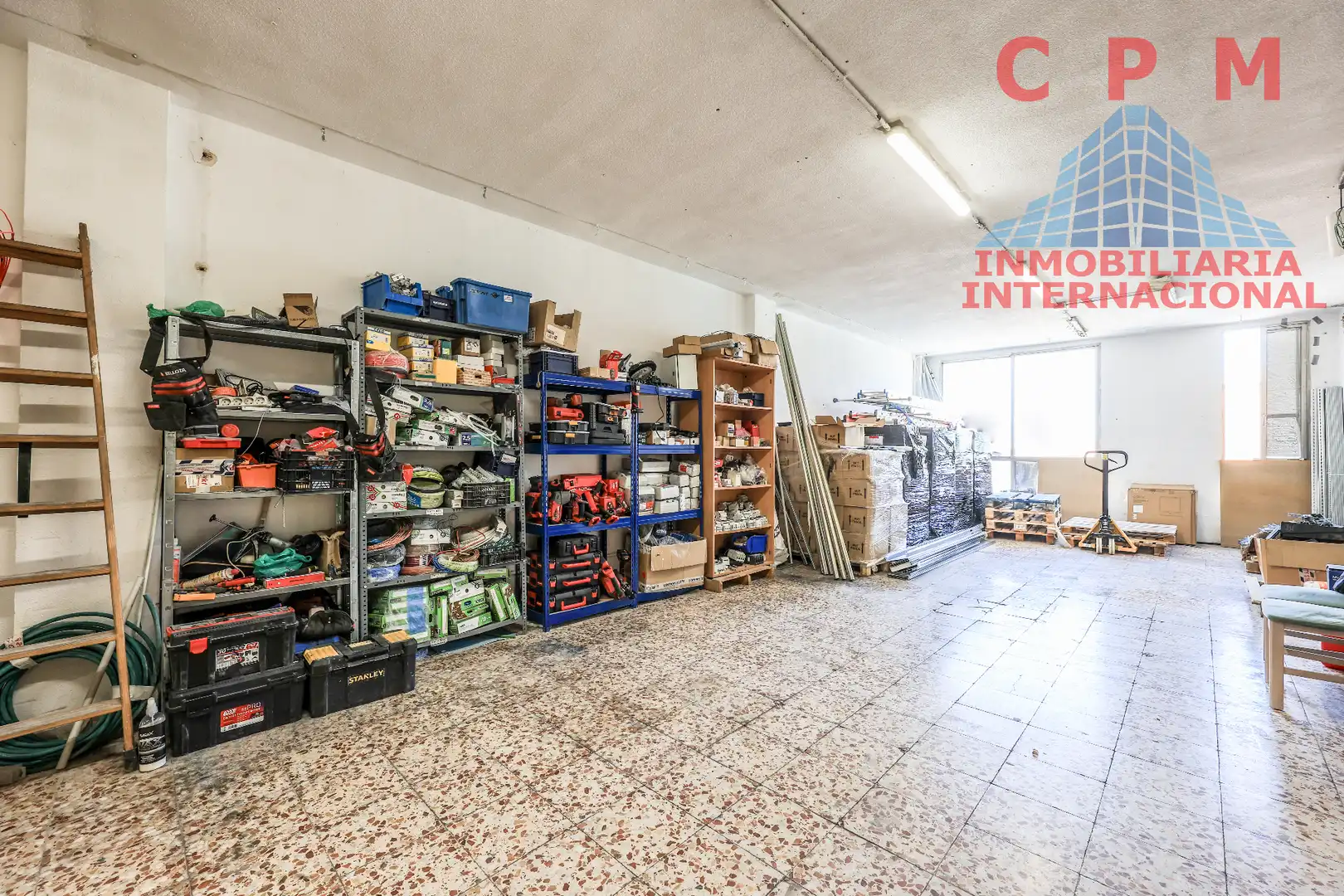 Business premises for sale in Villaverde