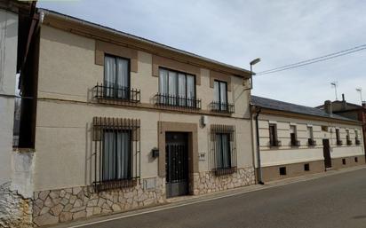 Exterior view of House or chalet for sale in Quintana del Castillo  with Terrace