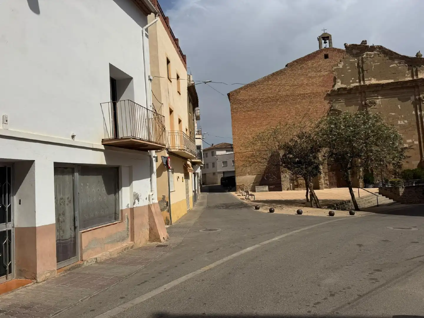 Vista exterior de Local en venta en Alguaire