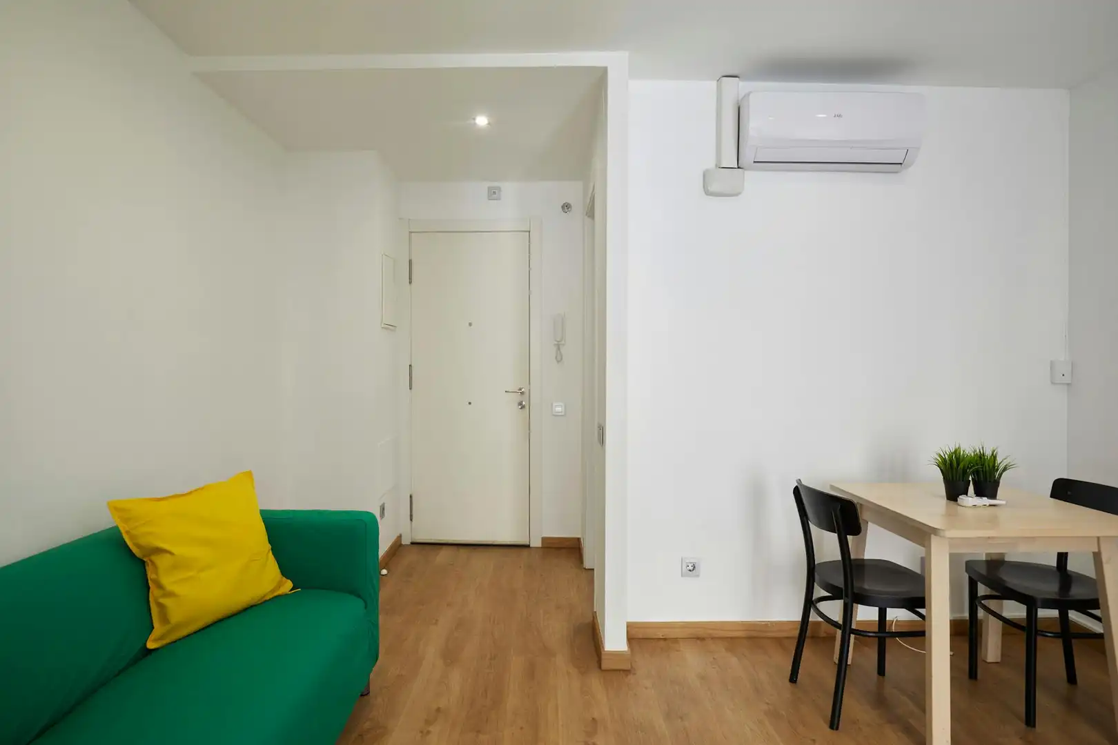 Flat for rent in N/A, Sant Andreu de Palomar