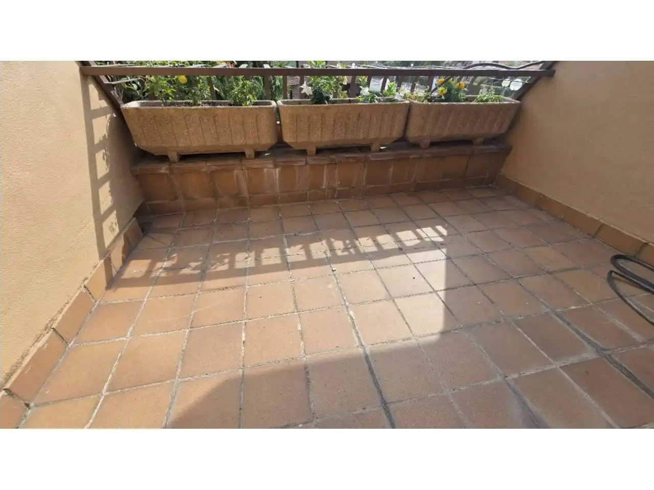 Terrassa de Casa adosada en venda en  Logroño amb Aire condicionat, Calefacció i Parquet