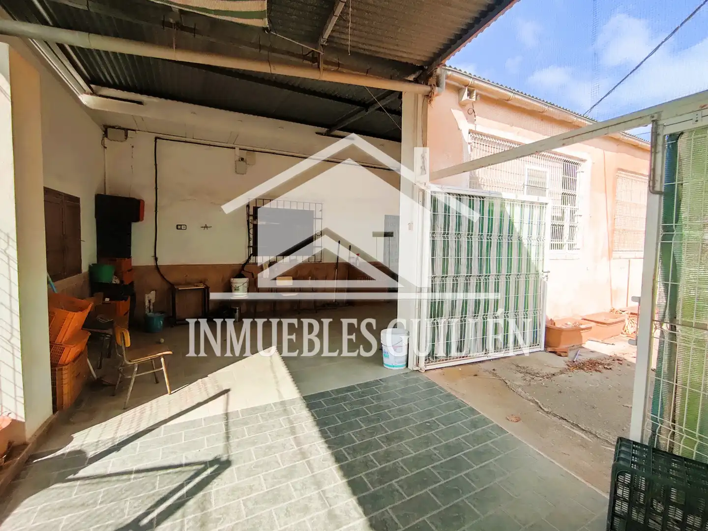 Vista exterior de Casa o xalet en venda en Berja amb Aire condicionat, Jardí privat i Terrassa