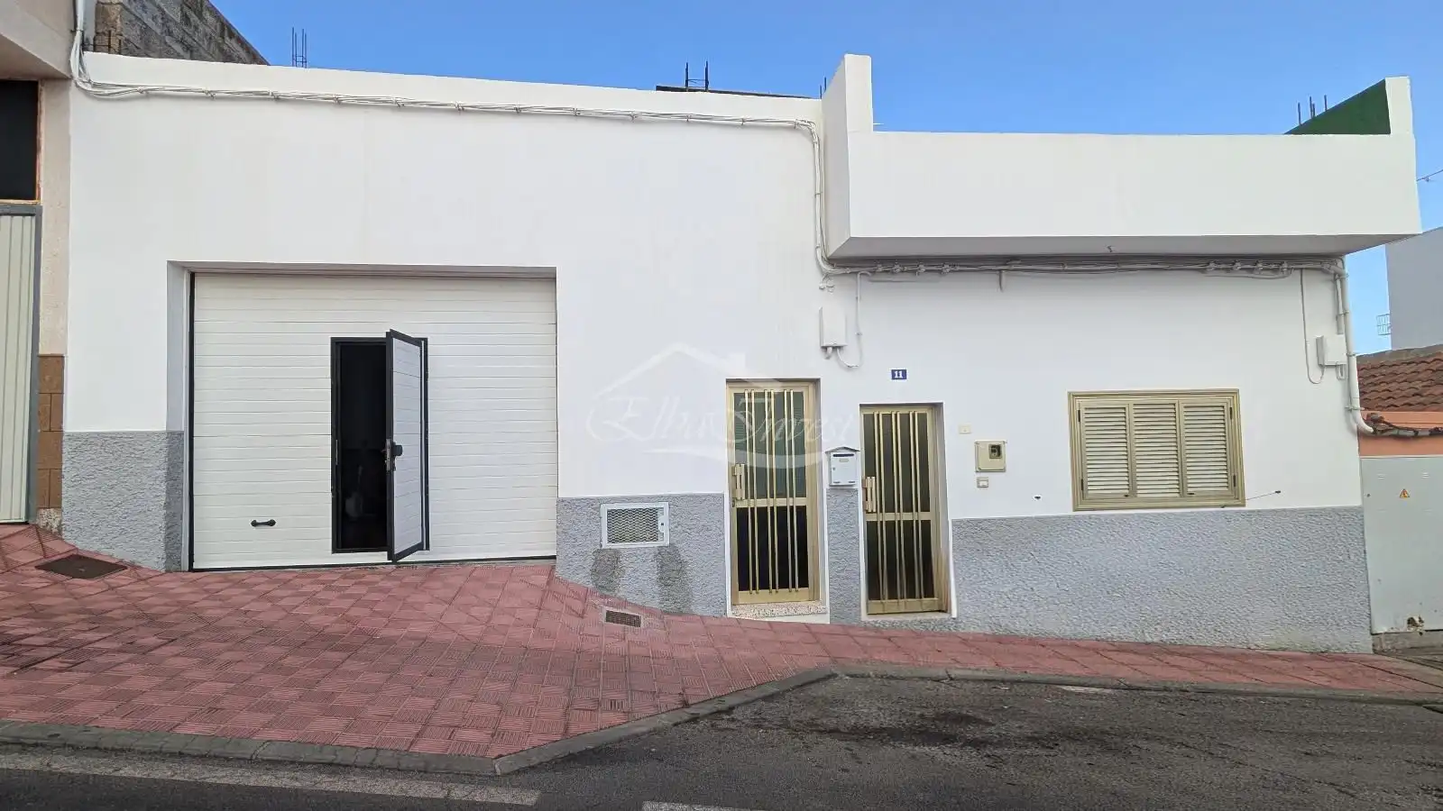 Vista exterior de Casa adosada en venta en San Miguel de Abona con Jardín privado, Trastero y Amueblado