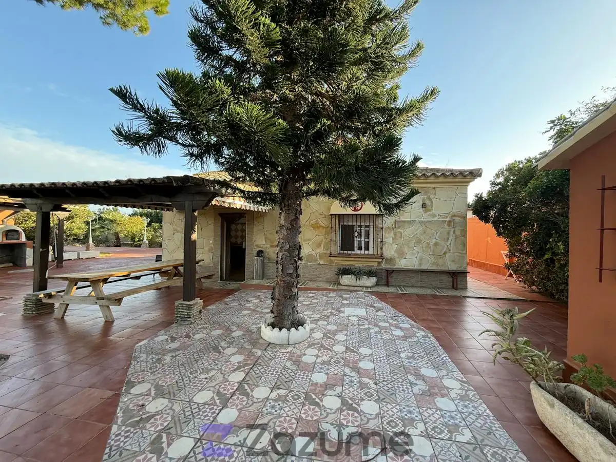 Villa mit Terrasse zur Miete in C. de Nador, imagen 32