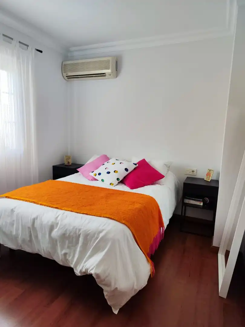 Habitación de Ático de alquiler en Huelva con Terraza y Amueblado
