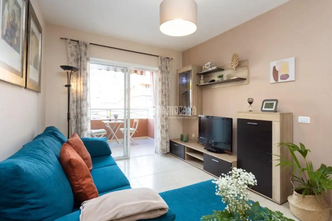 Wohnzimmer von Wohnung zur Miete in Candelaria mit Balkon und Gemeinschaftspool