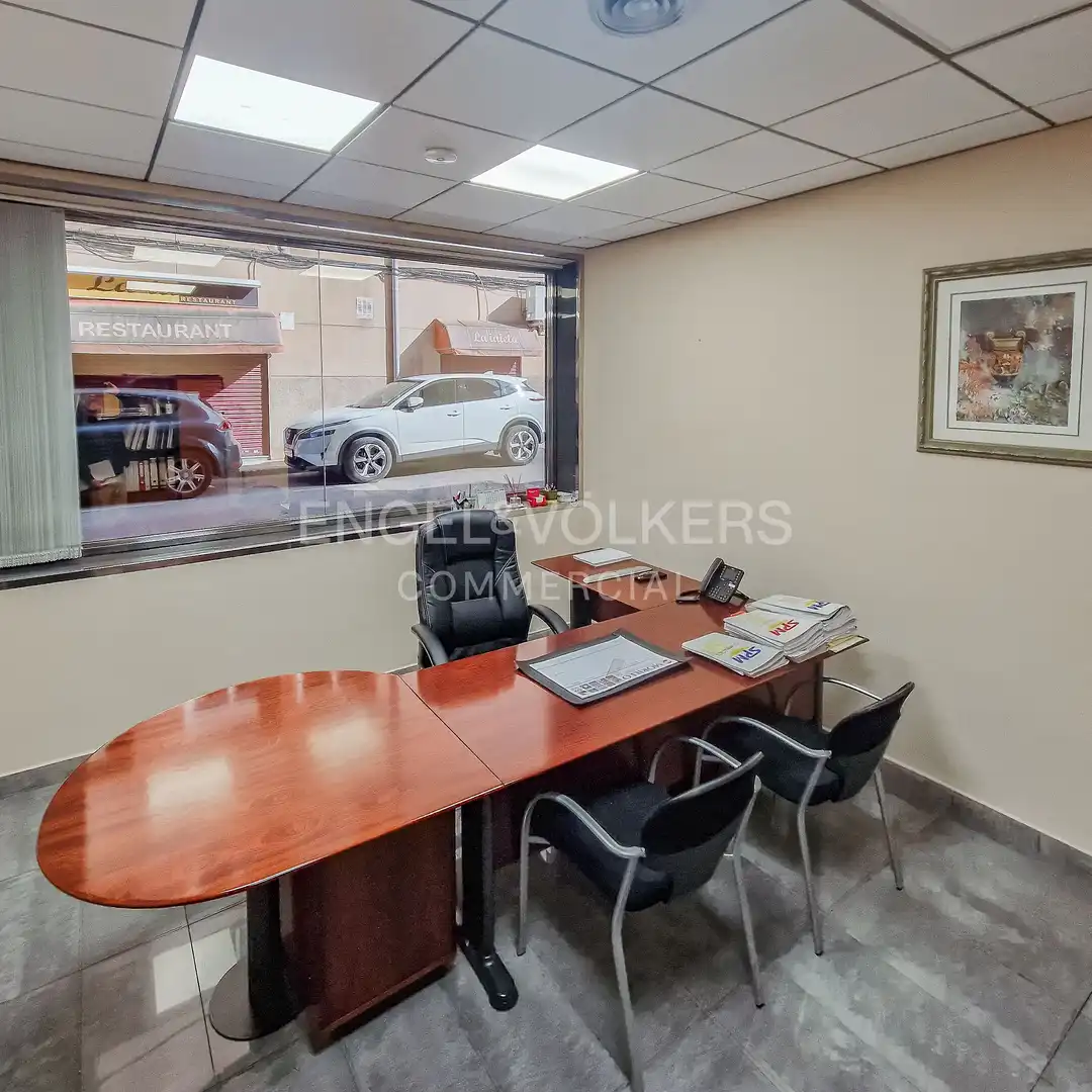 Local comercial en alquiler en Centre - Estació, imagen 10