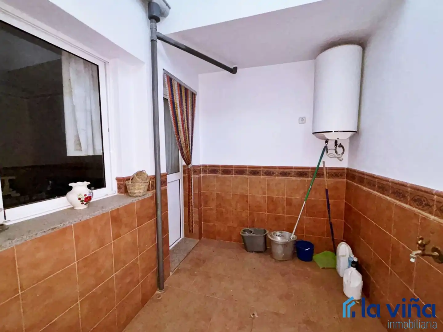 Cocina de Casa adosada en venta en Encinas Reales con Aire acondicionado, Terraza y Trastero