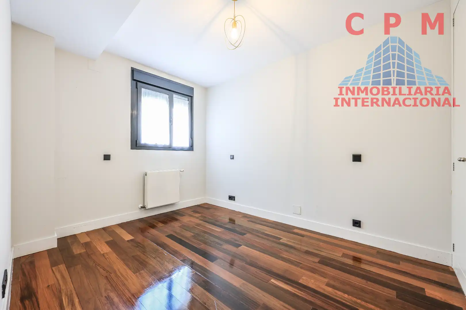 Dormitori de Àtic de lloguer en Madrid amb Aire condicionat, Calefacció i Parquet