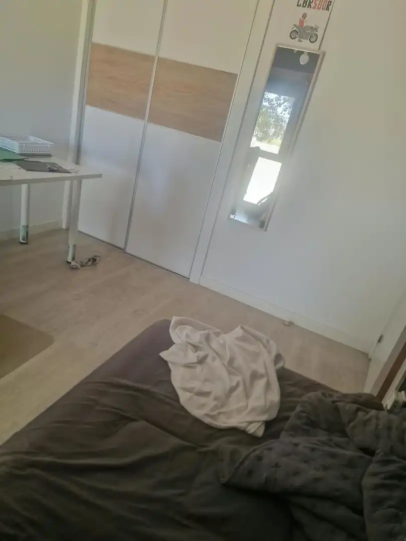 Dormitori de Casa adosada en venda en Zaragoza amb Terrassa i Piscina