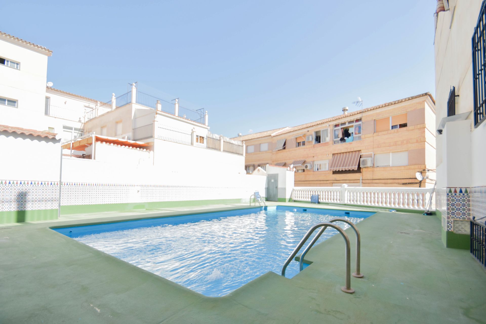 Piscina de Pis en venda en Atarfe amb Aire condicionat i Piscina comunitària