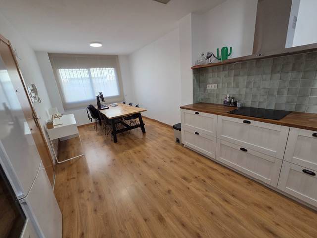 Edificio en Venta en Carrer de Penafel en Olèrdola