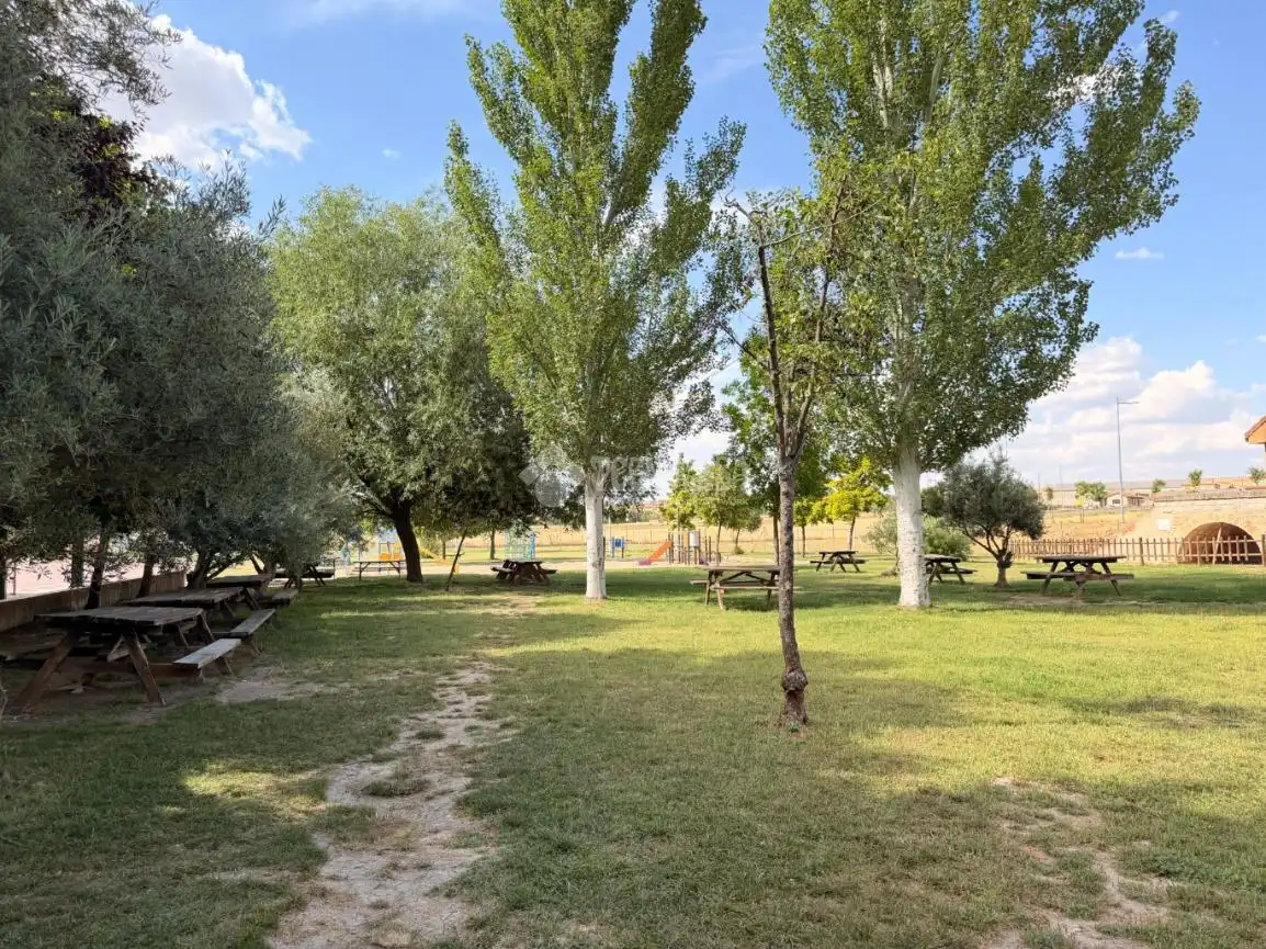 Jardín de Casa adosada en venta en Segovia con Calefacción