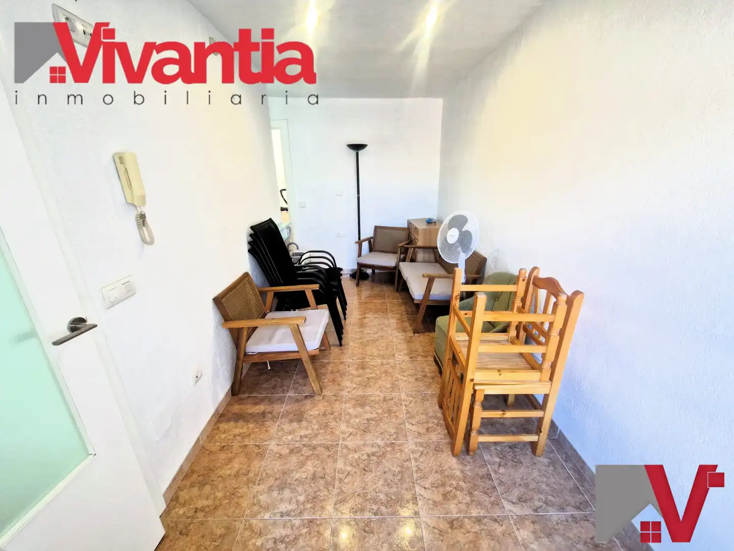 Außenansicht von Einfamilien-Reihenhaus zum Verkauf in Águilas mit Klimaanlage, Terrasse und Abstellraum