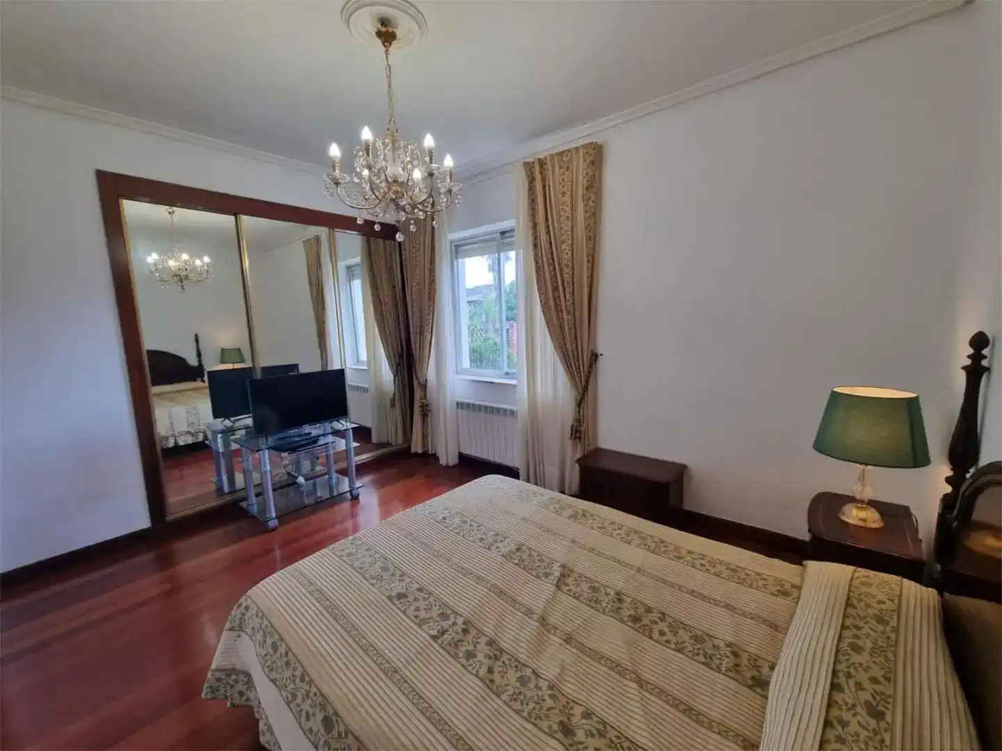 Habitación de Casa o chalet en venta en Torrelavega  con Piscina