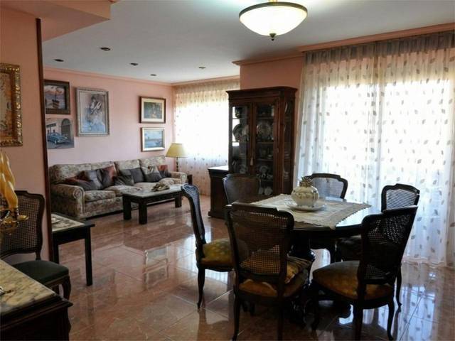 Piso en Venta en Calle CARCAGENTE en La Raïosa