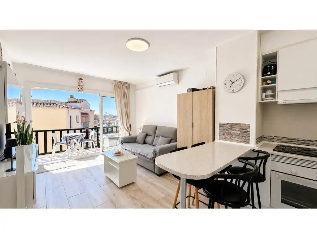 Vista exterior de Apartamento en venta en Empuriabrava