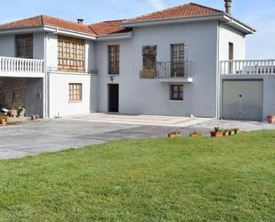 Vista exterior de Finca rústica en venda en Camargo amb Terrassa