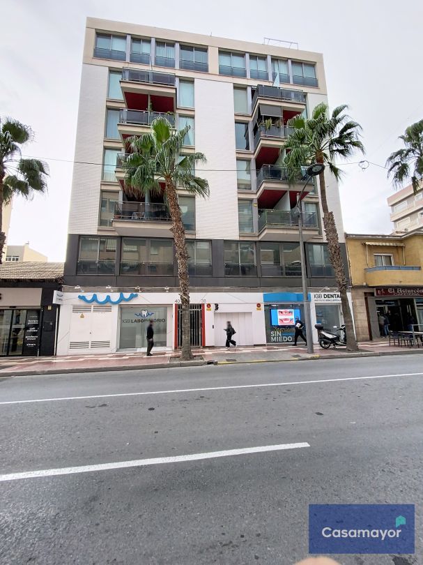 Exterior view of Office for sale in San Vicente del Raspeig / Sant Vicent del Raspeig  with Air Conditioner