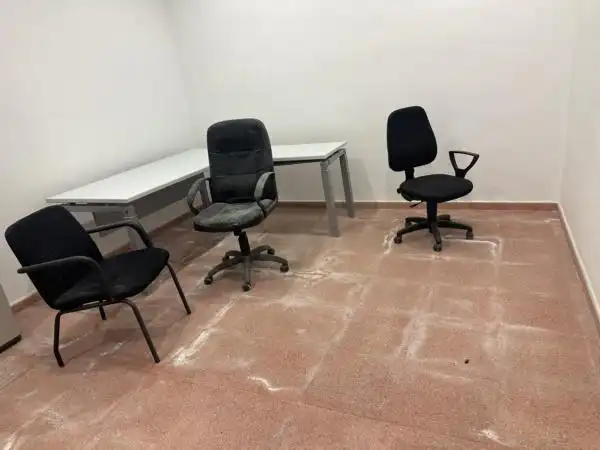 Büro zum Verkauf in Novelda mit Heizung
