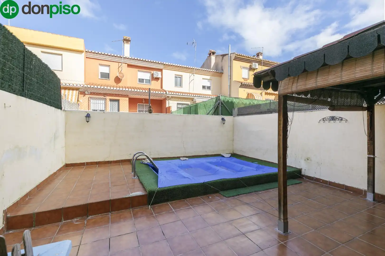 Jardín de Casa adosada en venta en Vegas del Genil con Terraza y Piscina comunitaria