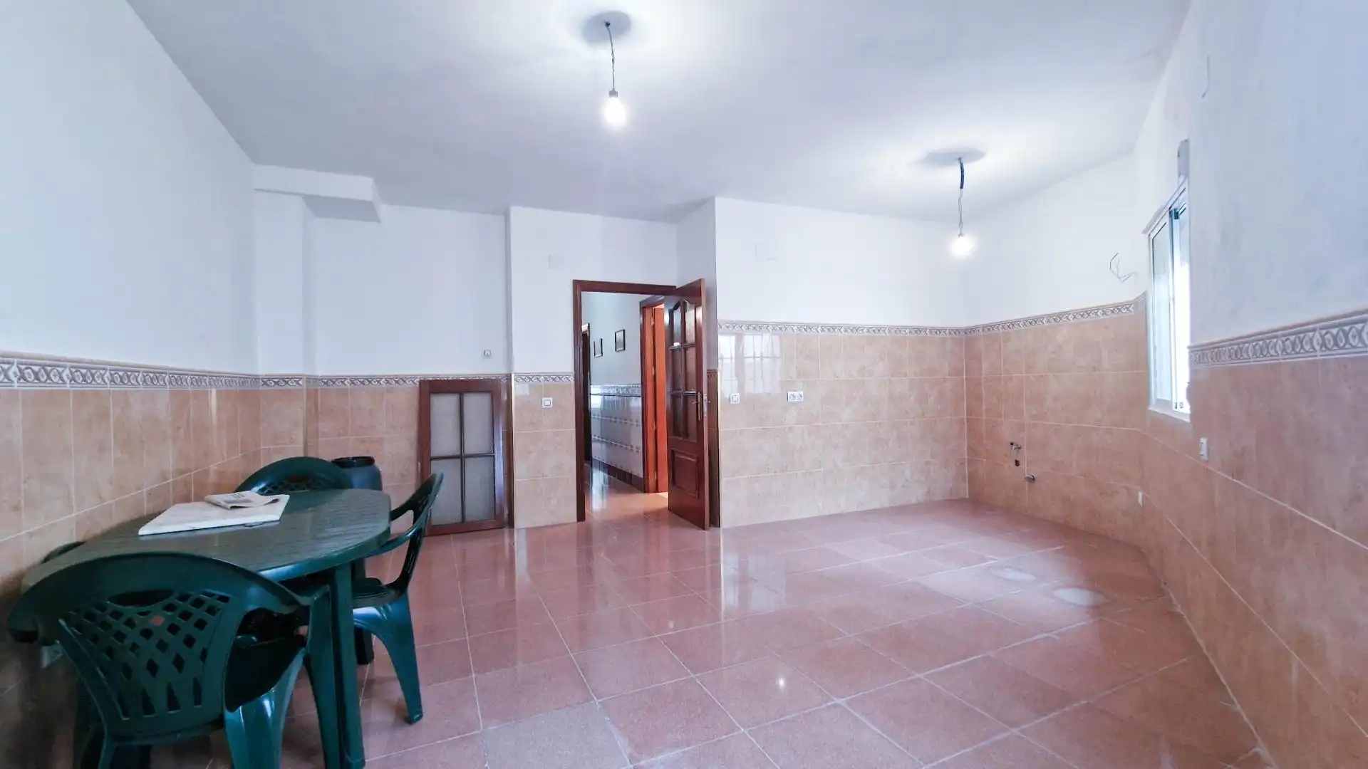 Casa o chalet en venta en Cheles con Terraza, Trastero y Balcón