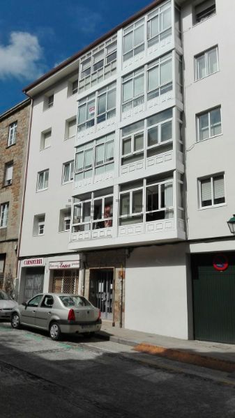 Vista exterior de Pis de lloguer en Santiago de Compostela  amb Calefacció, Moblat i Forn