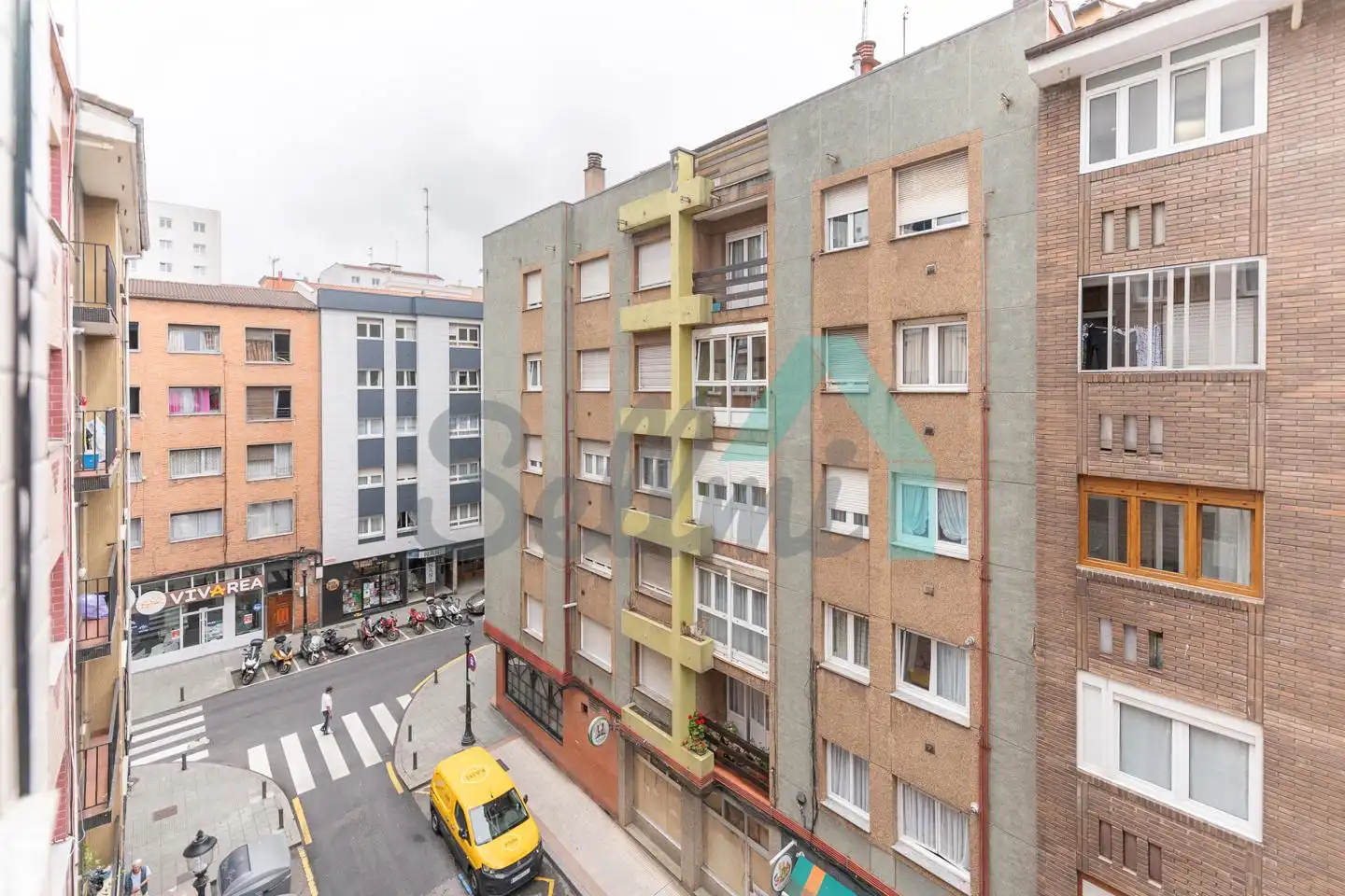 Vista exterior de Piso de alquiler en Gijón  con Calefacción y Amueblado