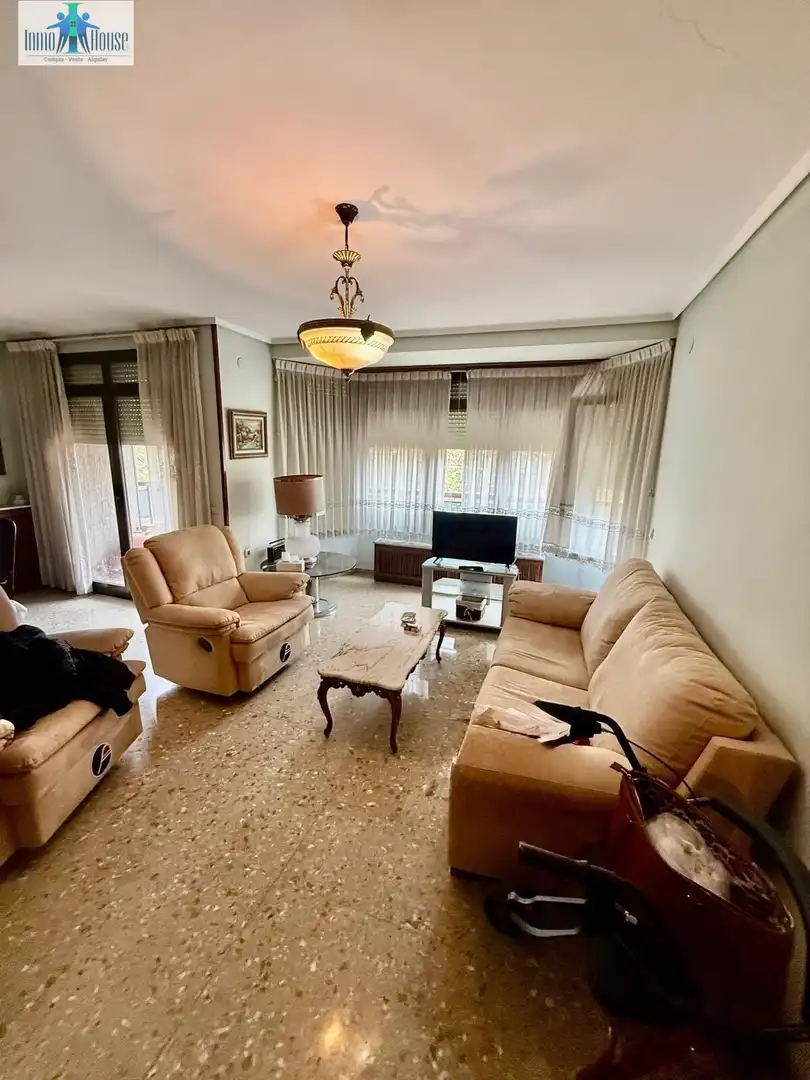 Piso con terraza en venta en Feria, imagen 2