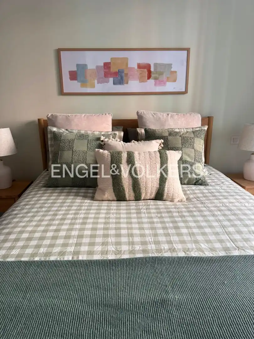 Habitación de Piso de alquiler en Madrid con Calefacción, Amueblado y Balcón