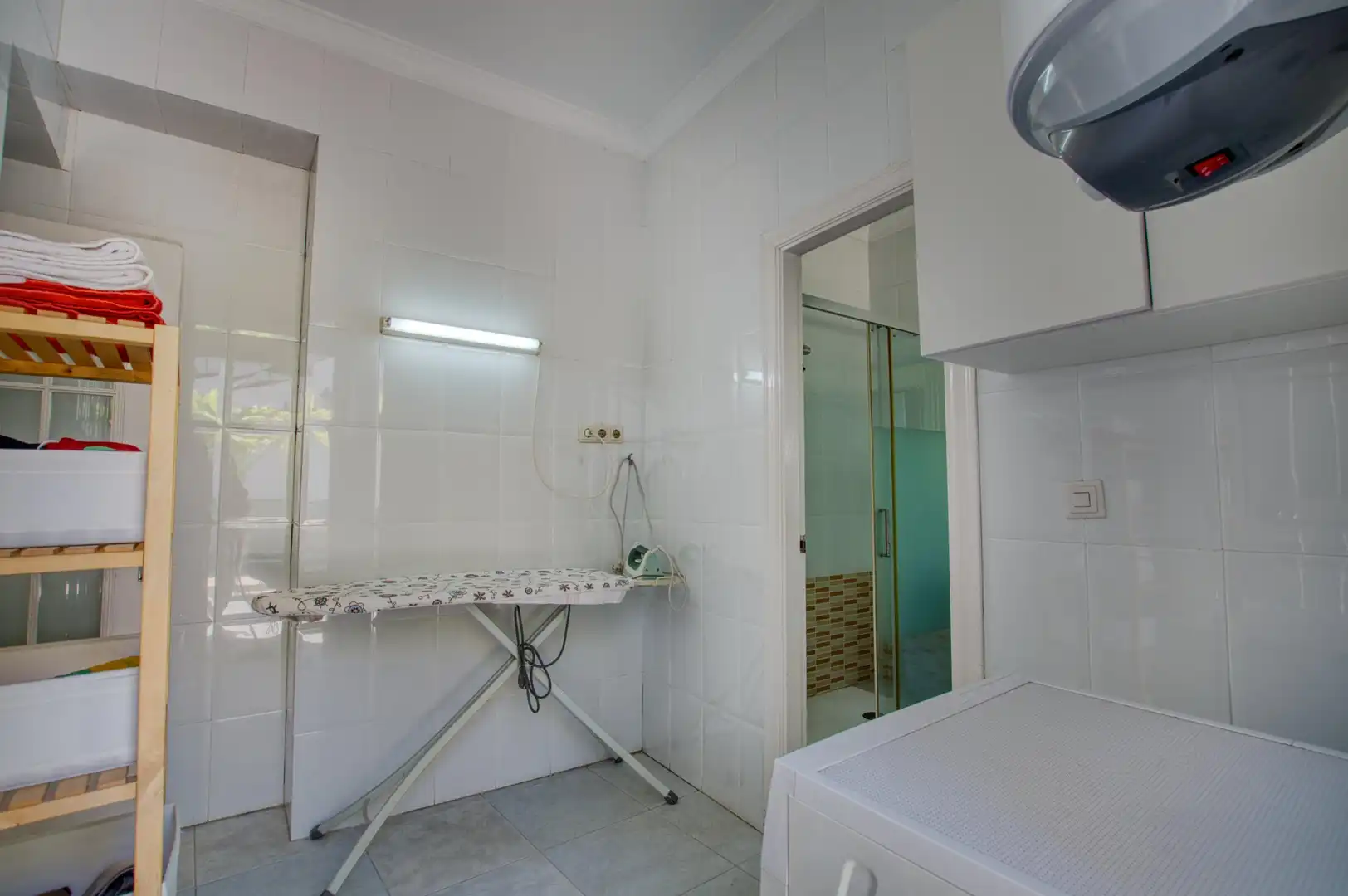 Bany de Casa adosada en venda en Vélez-Málaga amb Jardí privat, Traster i Piscina comunitària