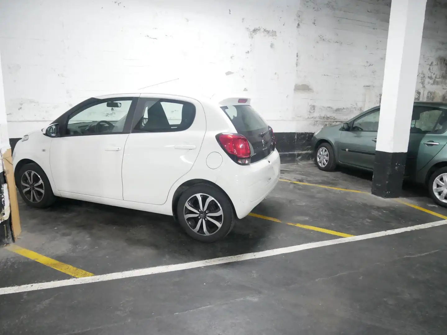 Parking of Garage for sale in Basauri 