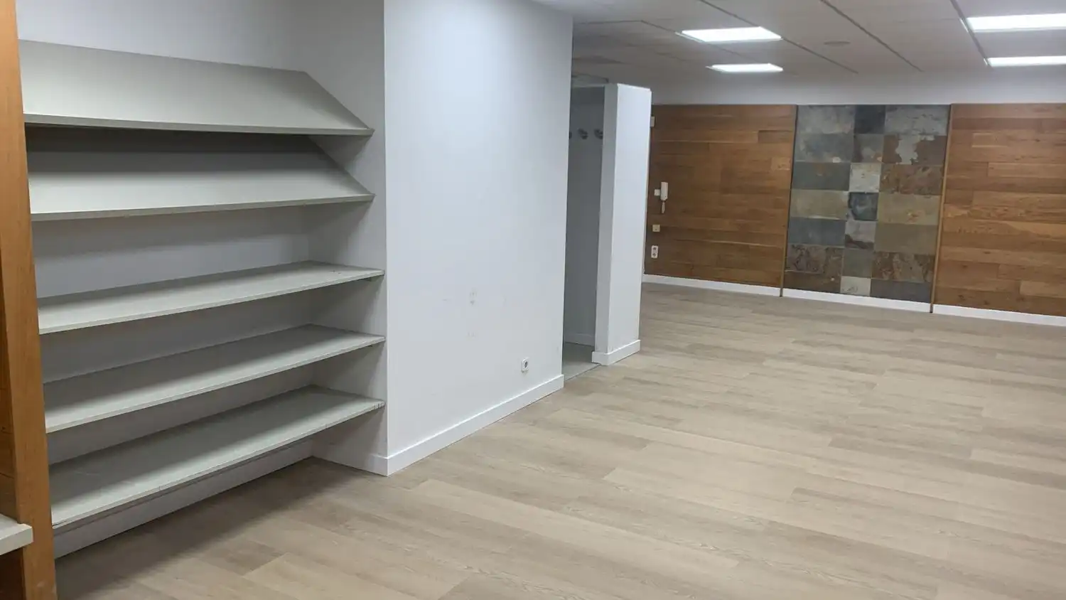 Büro zum Verkauf in Someso - Matogrande