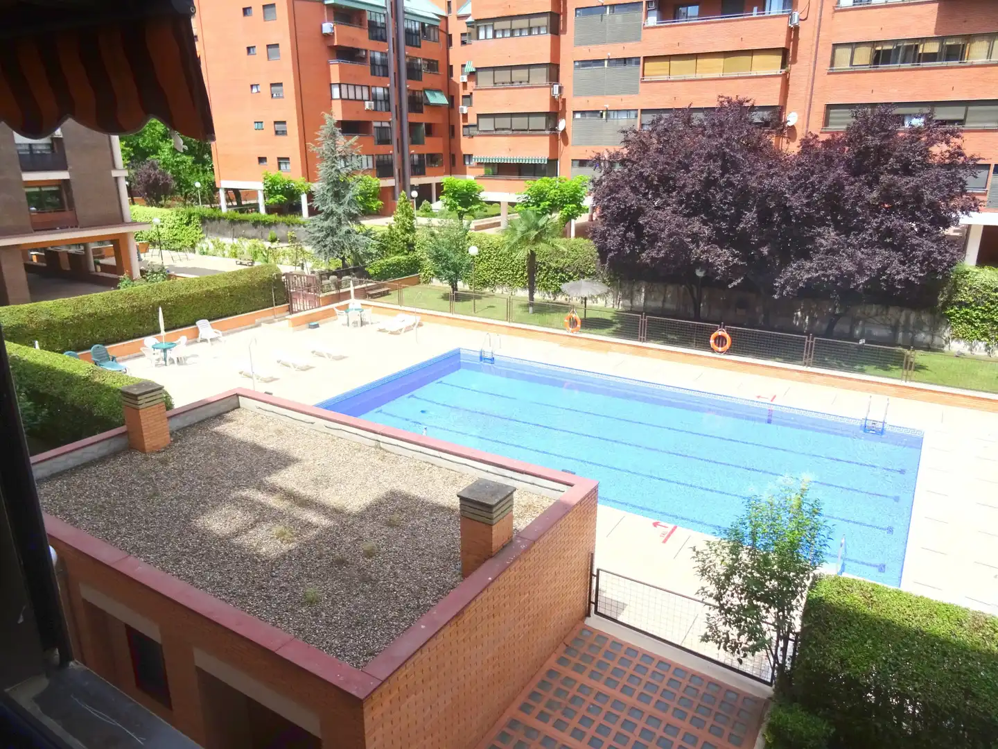 Piscina de Pis de lloguer en Tres Cantos amb Calefacció, Terrassa i Traster