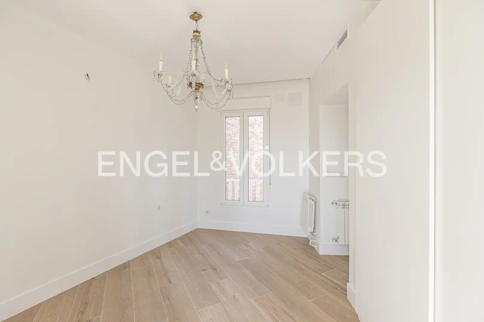 Dining room of Flat for rent in Madrid  with Air Conditioner and Heating