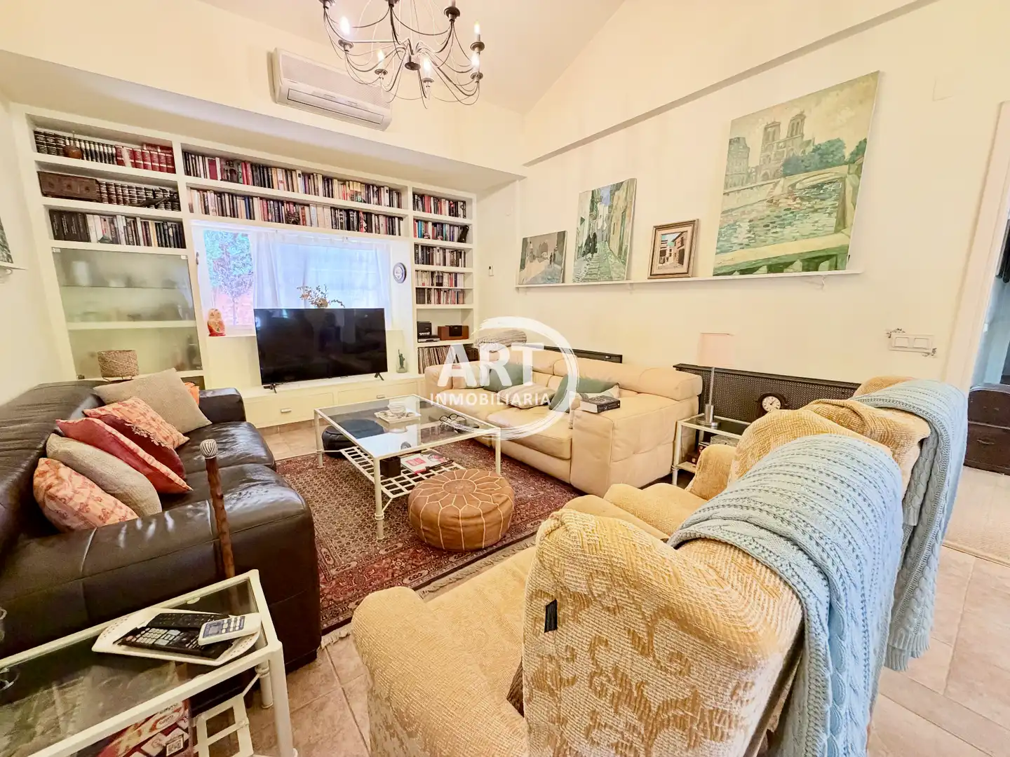 Sala d'estar de Casa o xalet en venda en San Antonio de Benagéber amb Aire condicionat, Calefacció i Jardí privat