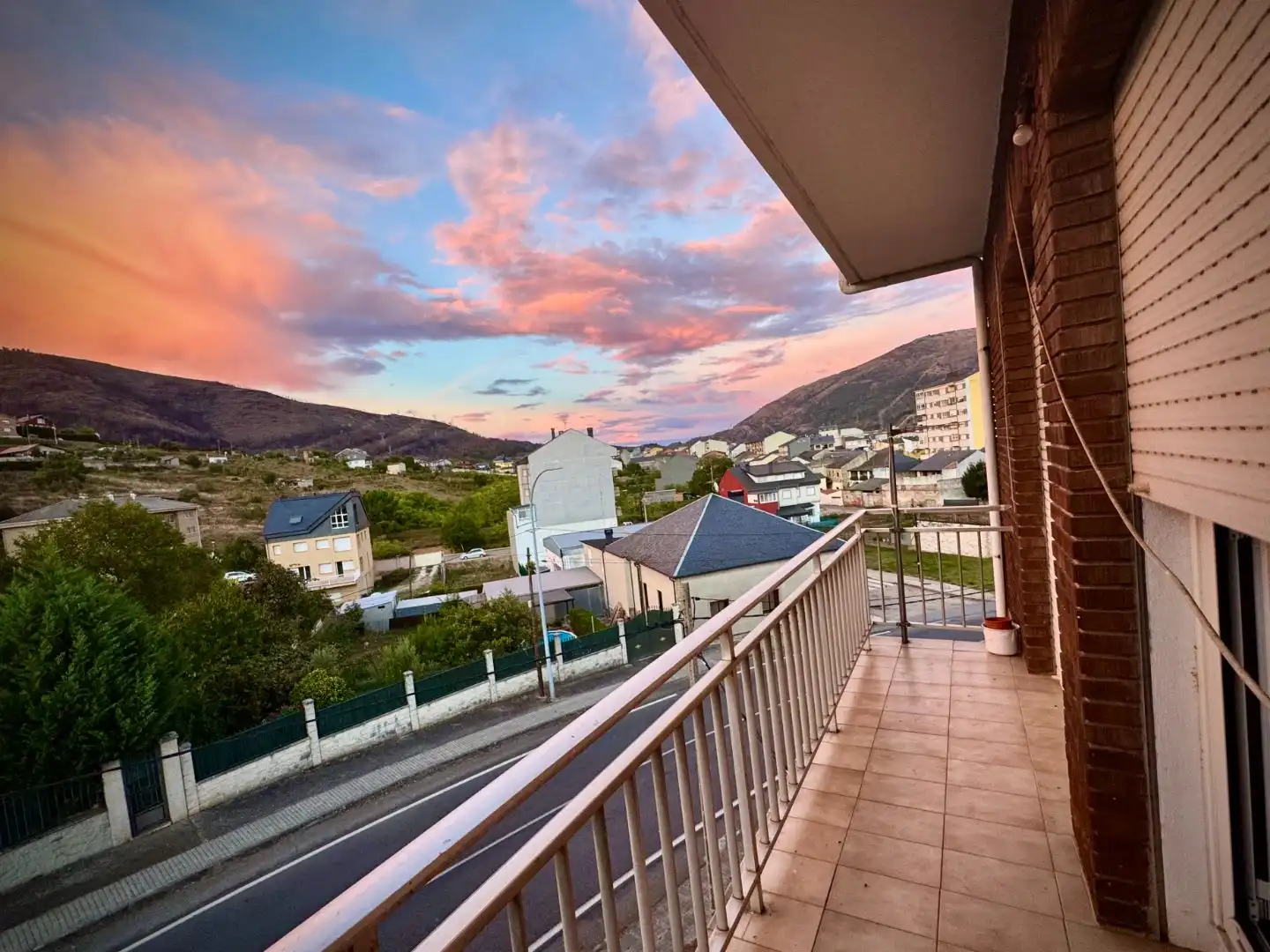 Exterior view of Flat for sale in A Rúa , Ourense