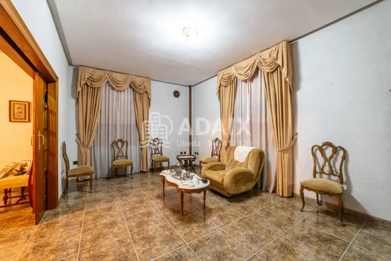 Wohnzimmer von Haus oder Chalet zum Verkauf in Úbeda mit Terrasse, Abstellraum und Balkon