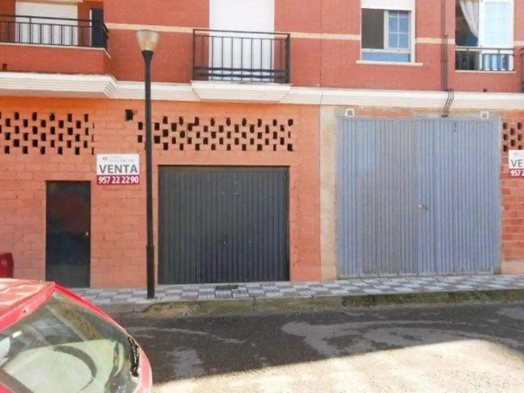 Local comercial en venda a De la ilustracion