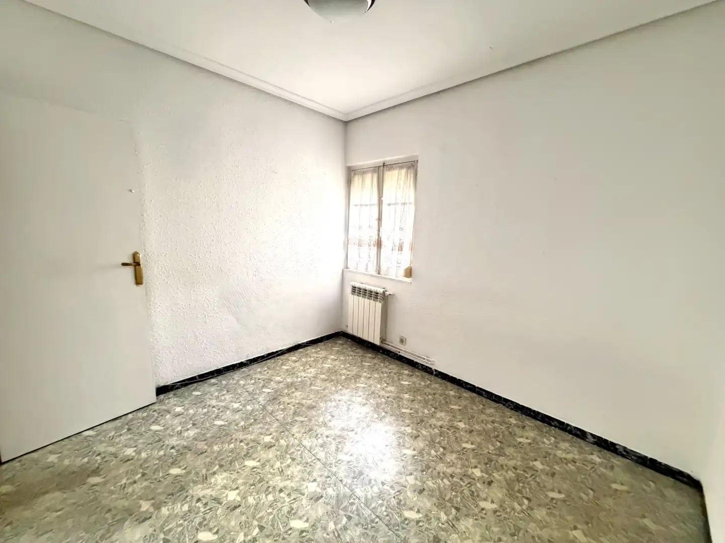 Habitación de Piso en venta en Valladolid con Calefacción, Terraza y Balcón