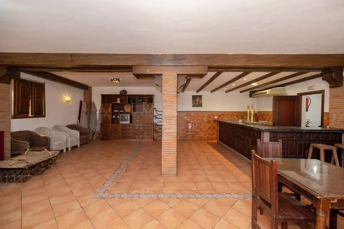 Country house zum Verkauf in Olvera mit Klimaanlage, Heizung und Privatgarten