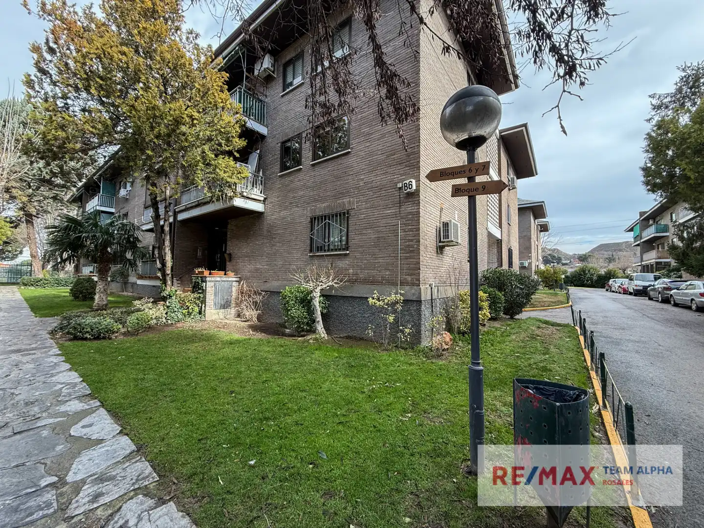 Vista exterior de Piso en venta en Paracuellos de Jarama con Aire acondicionado, Calefacción y Jardín privado
