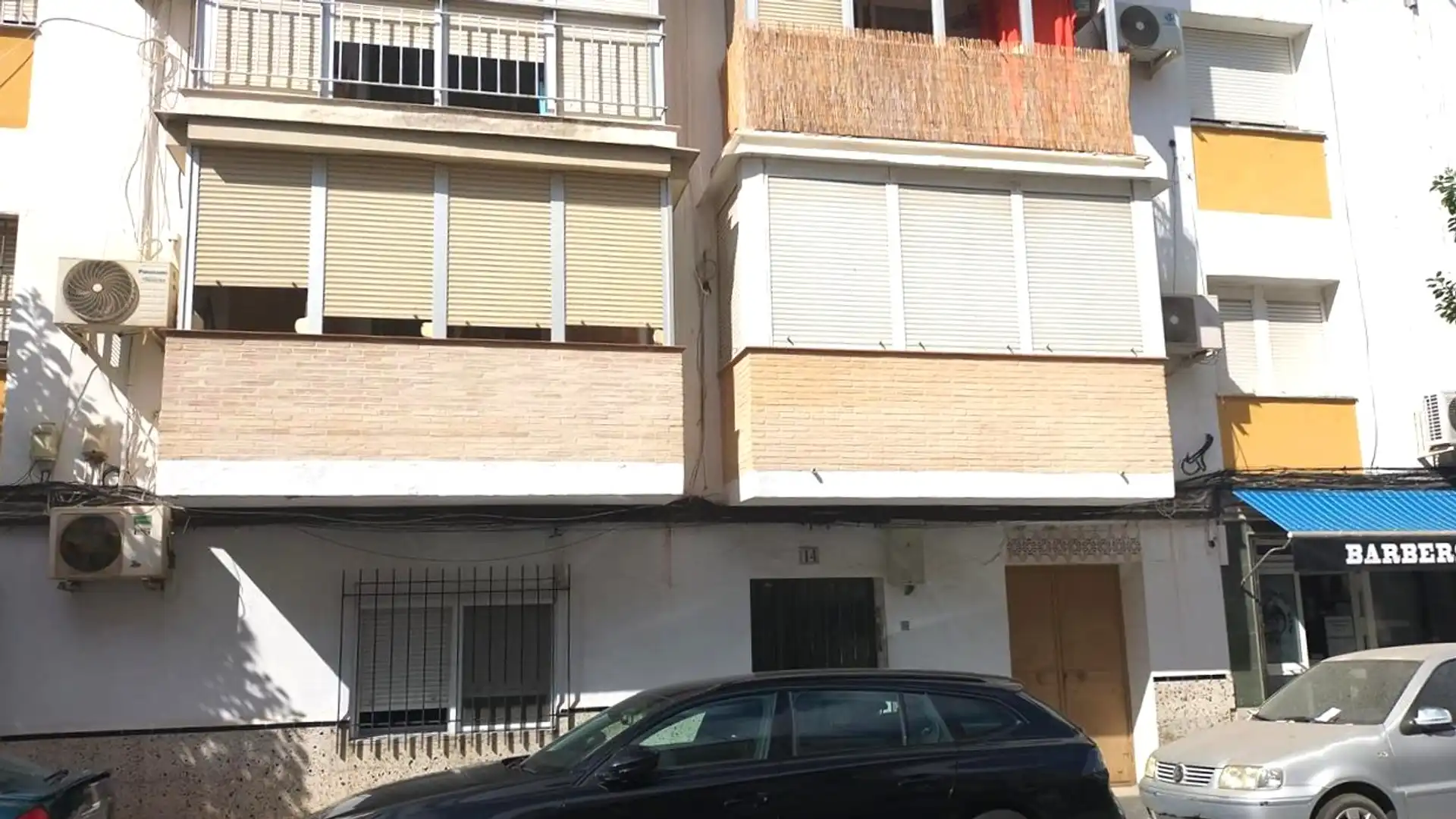 Vista exterior de Piso en venta en Dos Hermanas