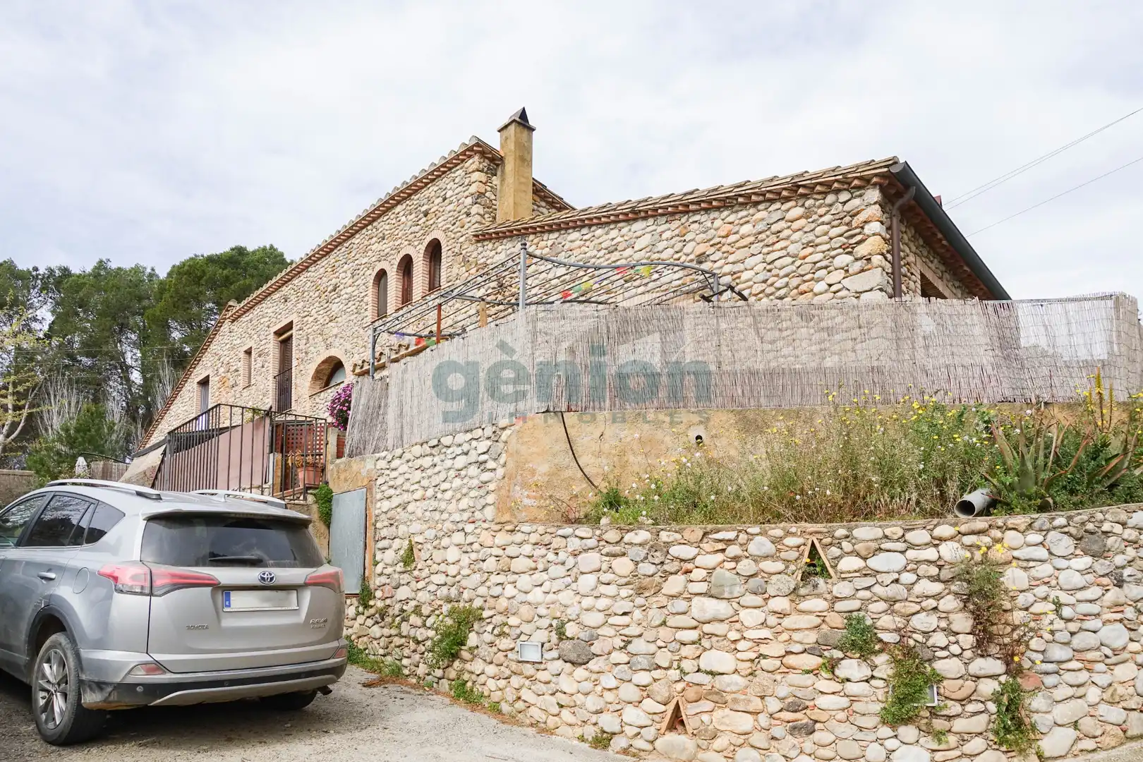 Vista exterior de Finca rústica en venta en Sant Miquel de Fluvià con Aire acondicionado, Calefacción y Jardín privado